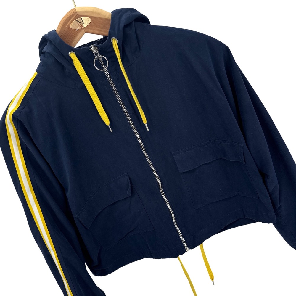 Forever 21 Cropped Windbreaker Womens M Navy Blue Yellow Stripe Hooded